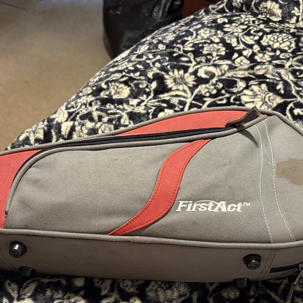 First Act FLUTE in case